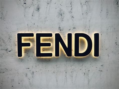 fendi logo wallpaper.